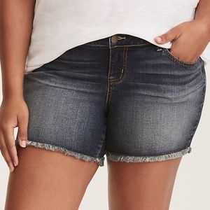 Torrid Frayed Hem Jean Short Size 12